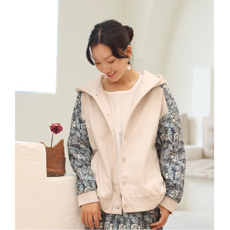 无色无味【栾树果】25年针织文艺碎花拼接撞色连帽棉服外套