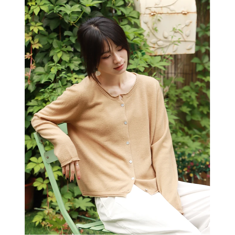 WUSEWUWEI/无色无味新款圆领纯欲慵懒风绵羊毛针织长袖开衫上衣