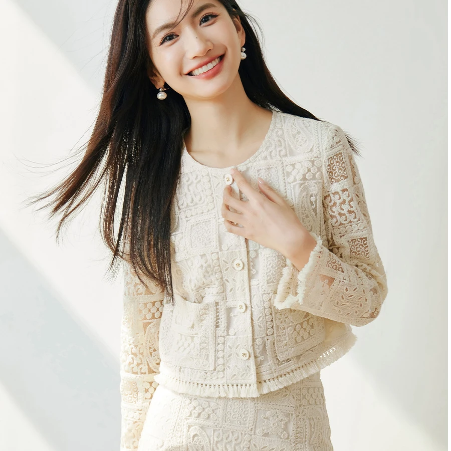 2024新款秋季小香风衬衫时尚短款蕾丝打底气质百搭法式长袖衬衣