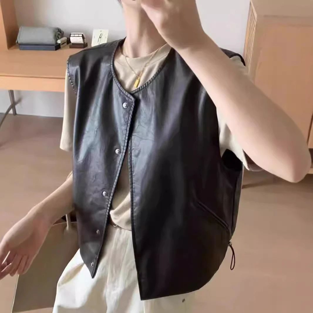 2024春秋设计感PU皮马甲女复古休闲宽松百搭洋气无袖坎肩马夹外套