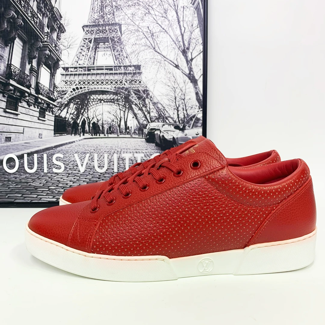 全新未使用 LouisVuitton/路易威登 LV红色皮面白底透气舒适板鞋