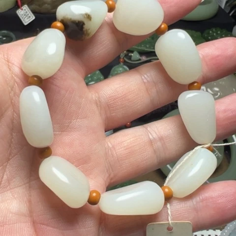 和田玉手串未镶嵌