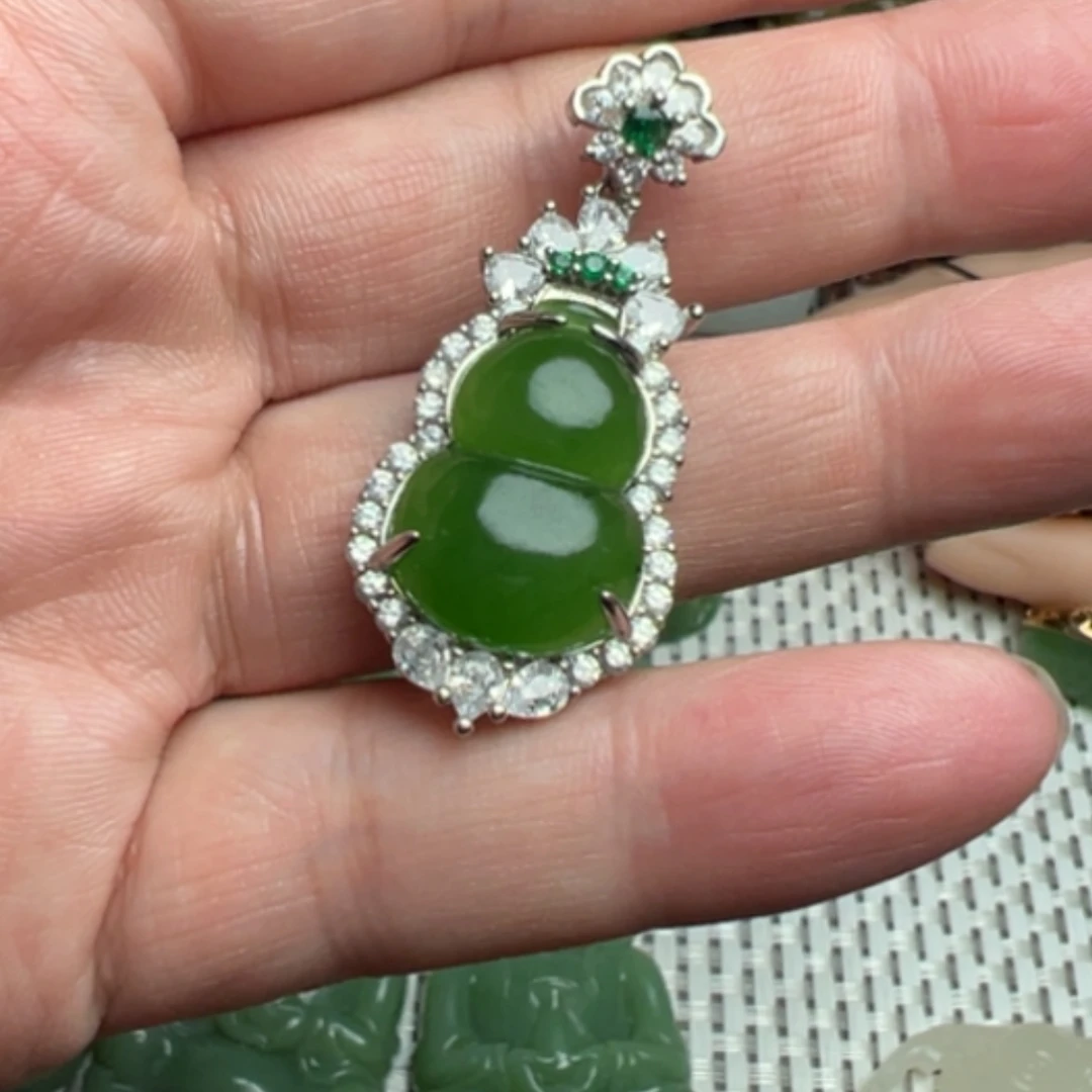 【闪购商品】和田玉（碧玉）颈饰合金