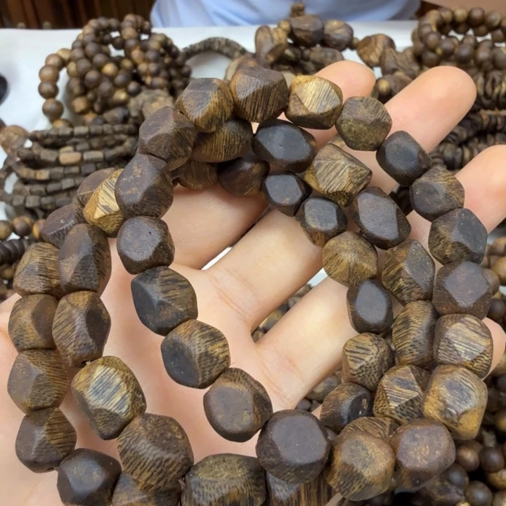 沉香手串沉香绿奇楠钻石款多样性发其一 9