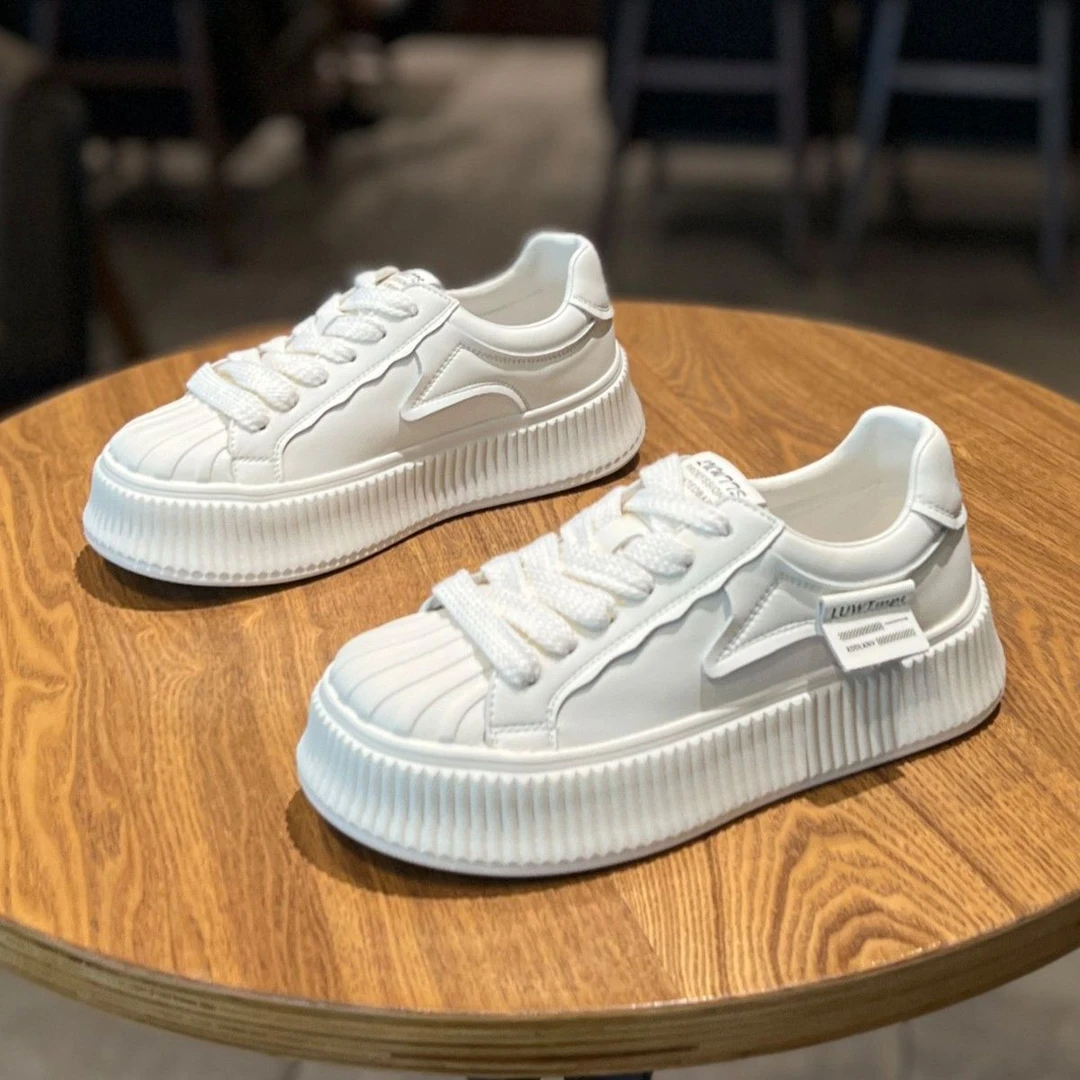 美拉德贝壳头厚底小白鞋女2023新款秋季网红校园爆款百搭休闲板鞋