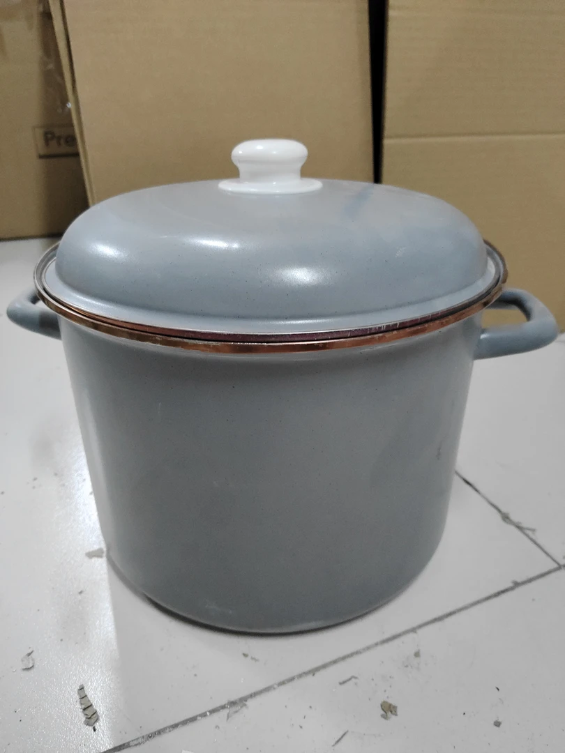 26口径搪瓷高桶锅瑕疵处理颜色随机发