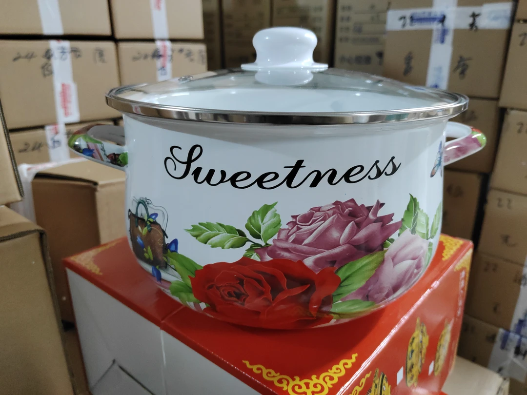 24口径搪瓷胖肚子锅微瑕疵颜色随机发