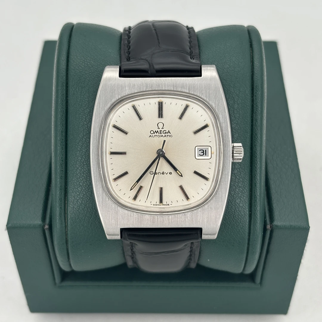 95新 Omega/欧米茄 表径36x43 日内瓦中古经典简约方盘名表 M1536