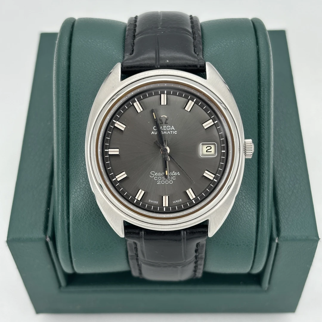 95新 Omega/欧米茄 表径38 中古海马经典男士黑盘机械名表 M1413