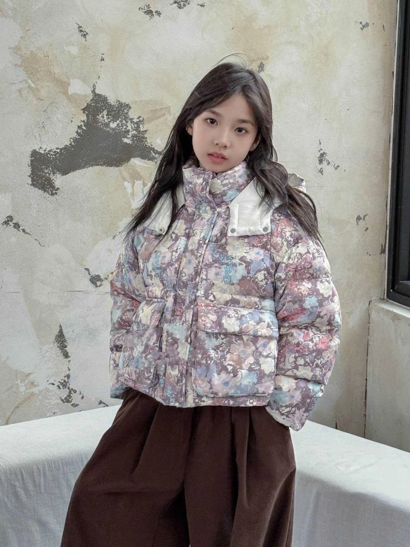2024冬新款高品质女童印花短款羽绒服白鸭绒童装