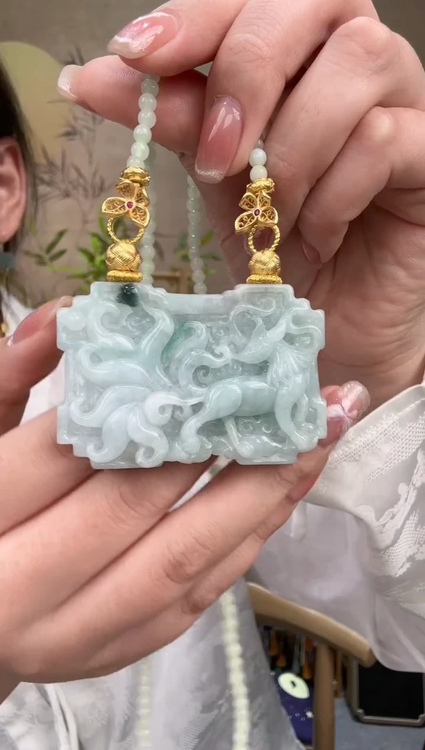 【闪购商品】翡翠颈饰未镶嵌吊坠