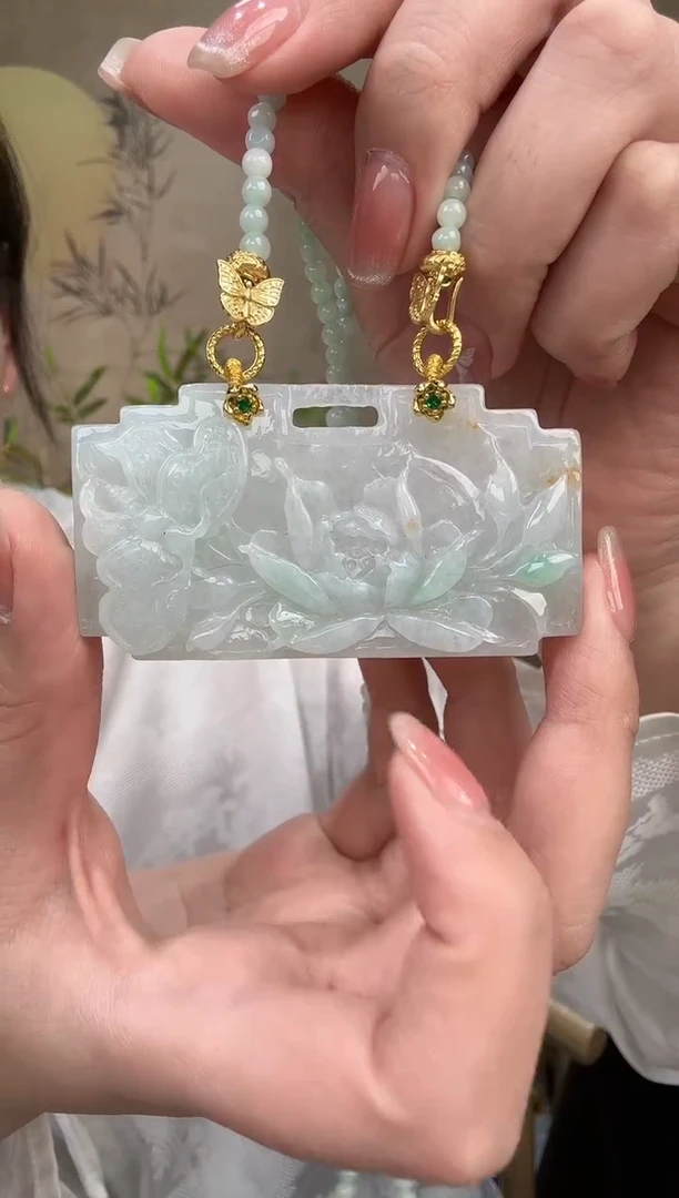 【闪购商品】翡翠颈饰未镶嵌吊坠