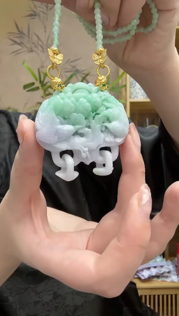 【闪购商品】翡翠颈饰未镶嵌吊坠
