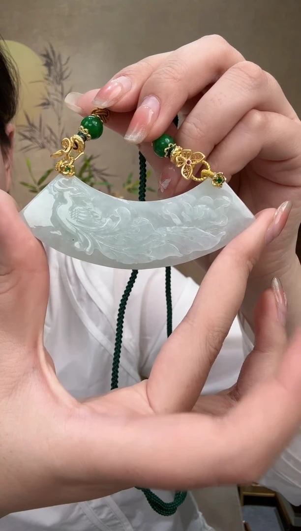 【闪购商品】翡翠颈饰未镶嵌吊坠