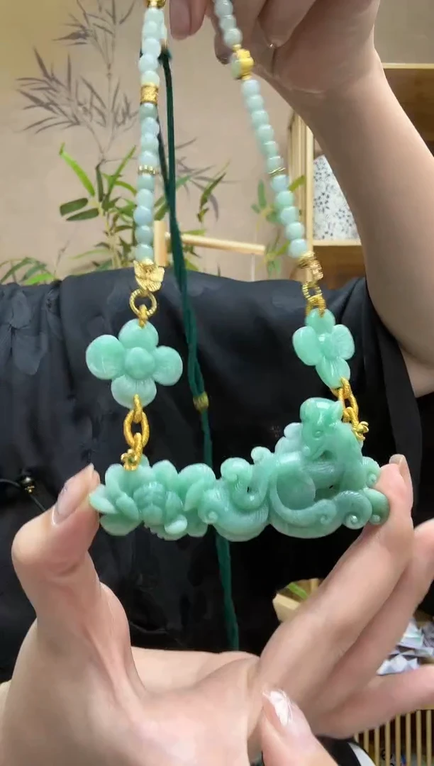 【闪购商品】翡翠颈饰未镶嵌吊坠