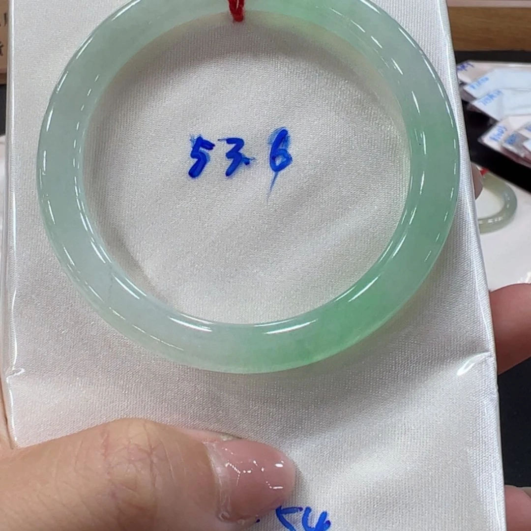 【闪购商品】翡翠手镯未镶嵌手镯