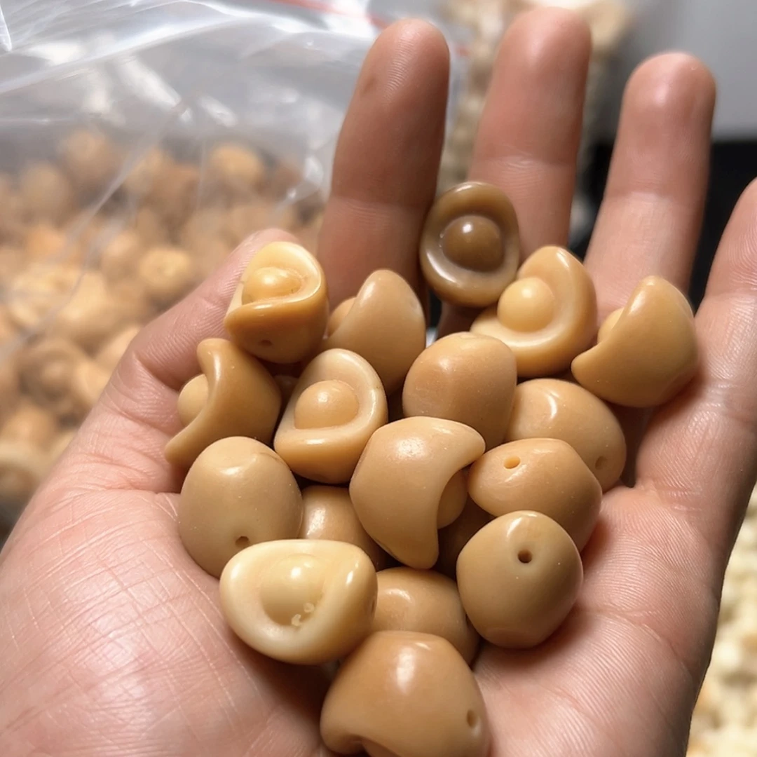 【闪购商品】白玉菩提吊坠瑕疵元宝20颗 会有2颗用不了
