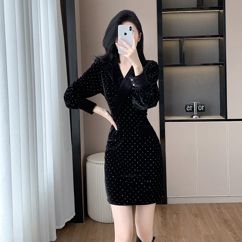 秋季新款气质时尚金丝绒烫钻连衣裙女重工亮闪收腰显瘦西装裙