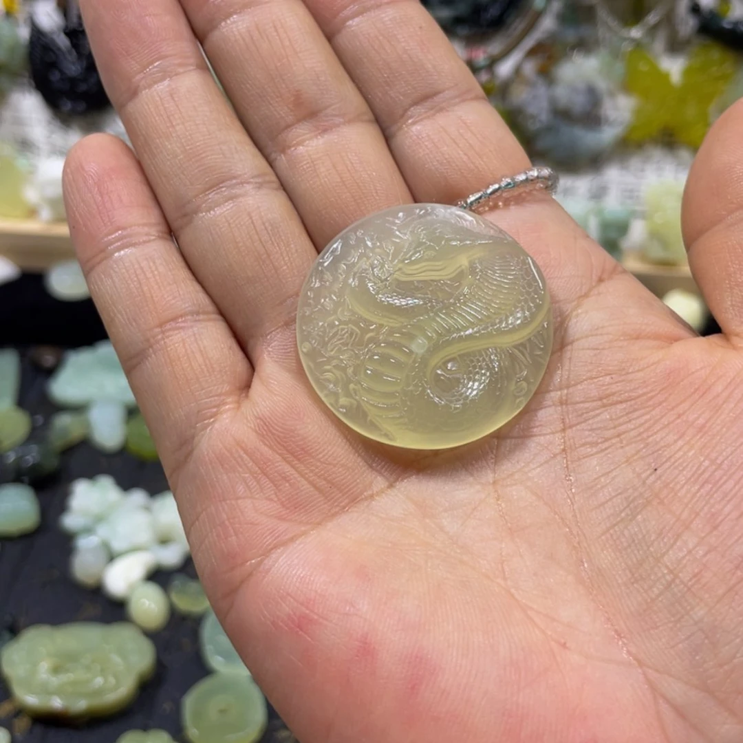 【闪购商品】蛇纹石玉颈饰未镶嵌47