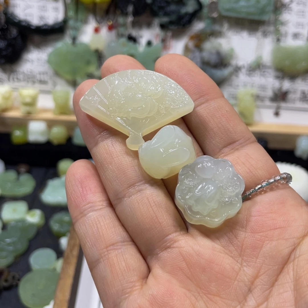 【闪购商品】蛇纹石玉颈饰未镶嵌23