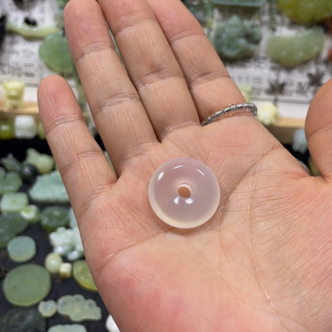 【闪购商品】蛇纹石玉颈饰未镶嵌39