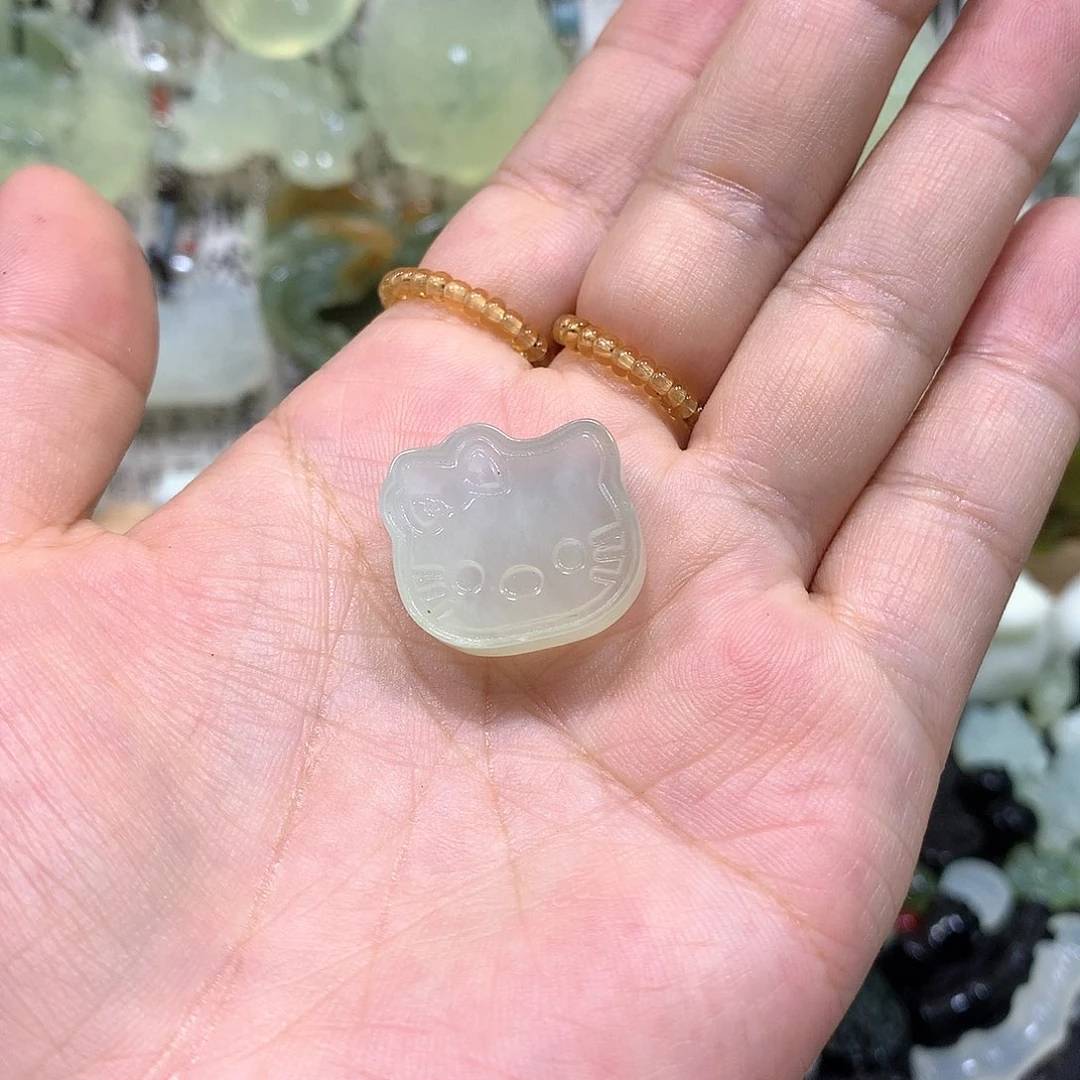 蛇纹石玉颈饰未镶嵌小*滴104