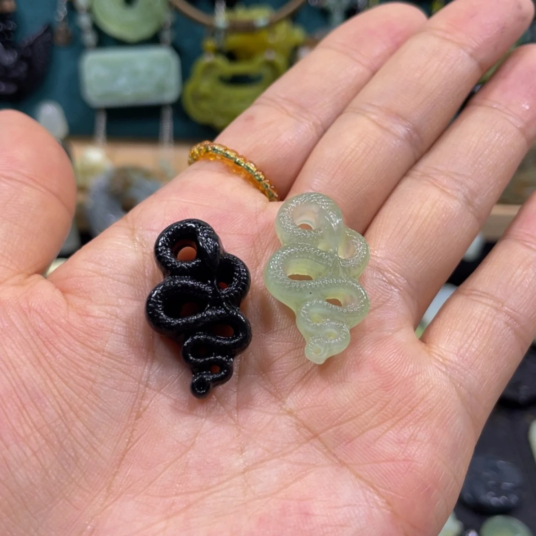 【闪购商品】蛇纹石玉颈饰未镶嵌25