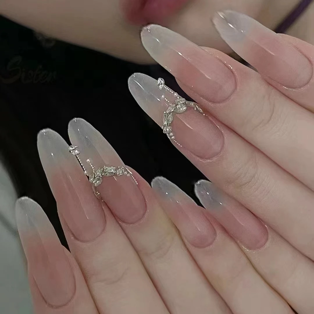 素颜★*锆石小堆钻双色渐变透款小众美甲显白穿戴式十片装