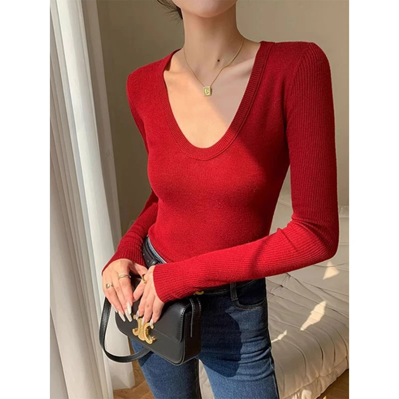 秋冬新年红色U领针织打底衫女法式洋气显瘦内搭毛衣羊毛锁骨上衣