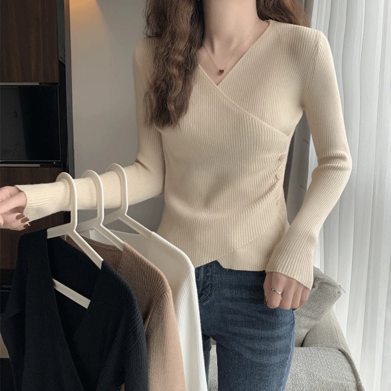 V领毛衣打底衫女秋冬新款显瘦洋气内搭针织衫气质别致独特上衣
