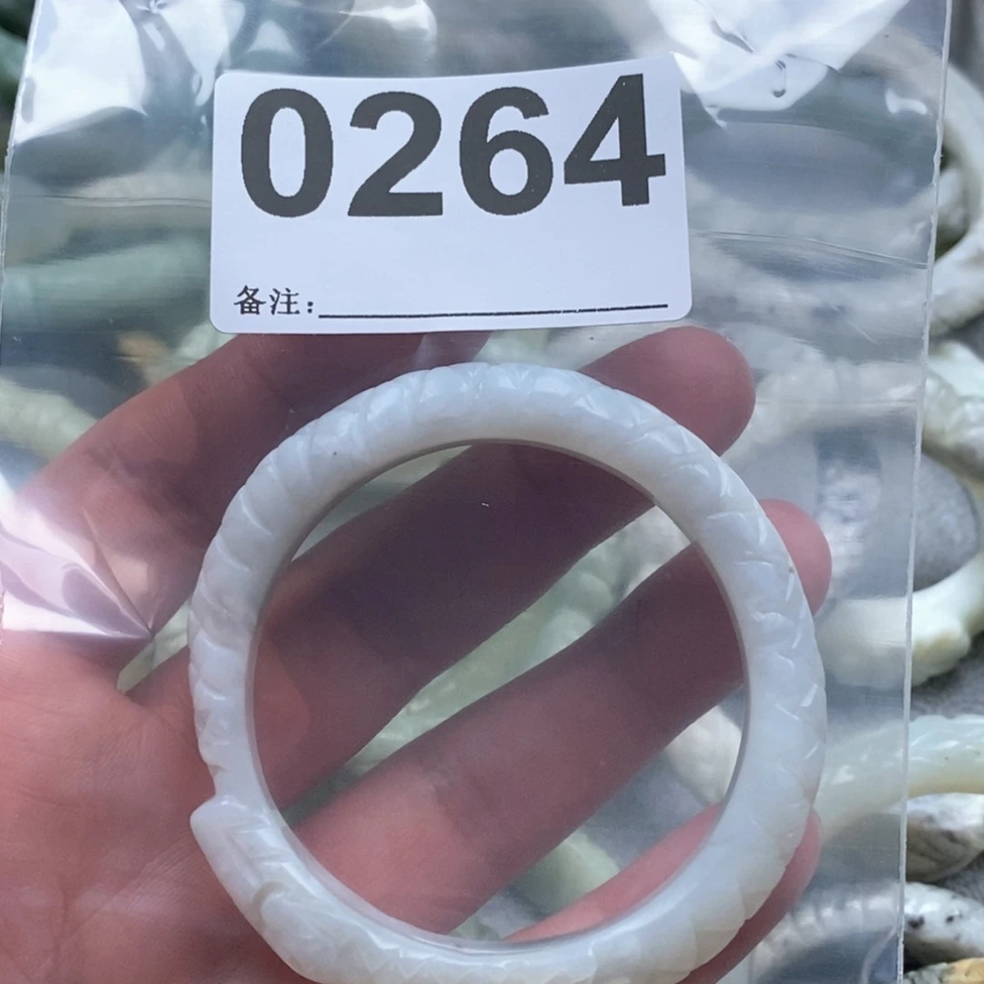 岫玉手镯未镶嵌手镯