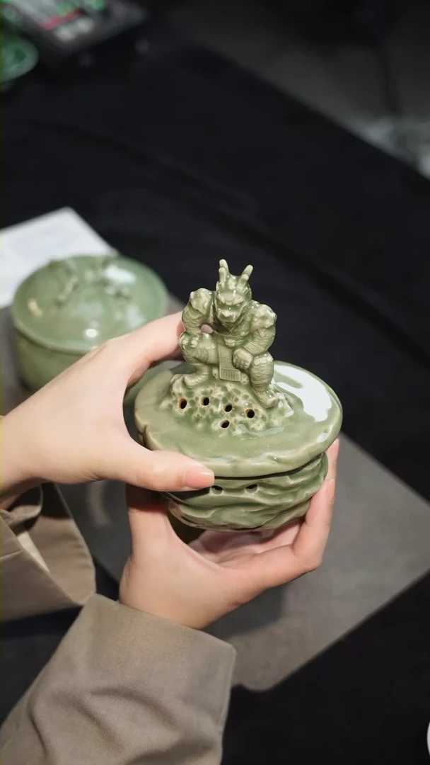 【闪购商品】瓷杯周光勇 龙王香炉