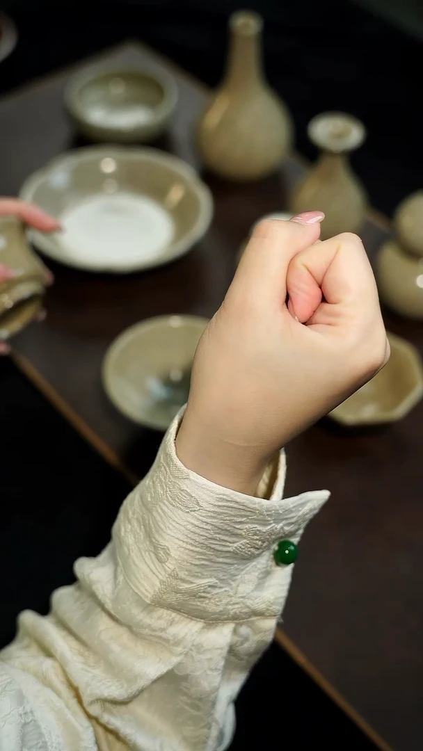 【闪购商品】瓷片叶俊杰 传世撇口杯