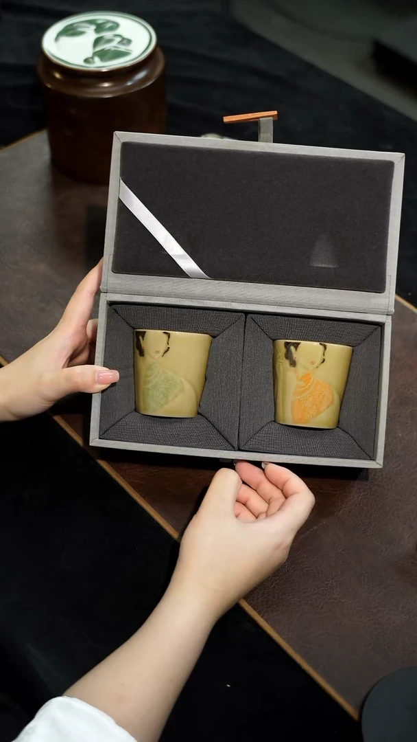 【闪购商品】瓷片张奕 旗袍杯 绿加橙