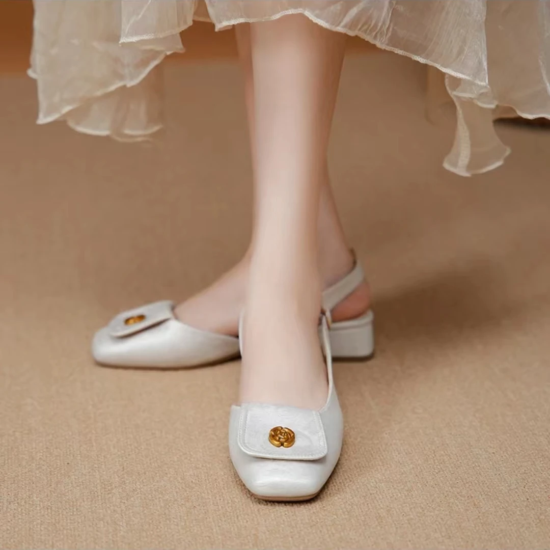 春夏新款 306  羊皮国风女神时尚潮流气质平跟方头女士凉鞋