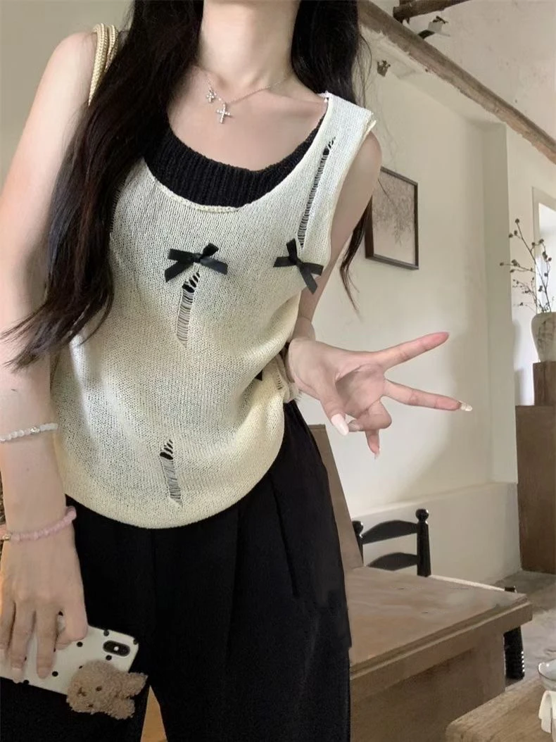 假两件破洞针织小吊带女夏季修身蝴蝶结无袖背心杏色短款上衣外穿