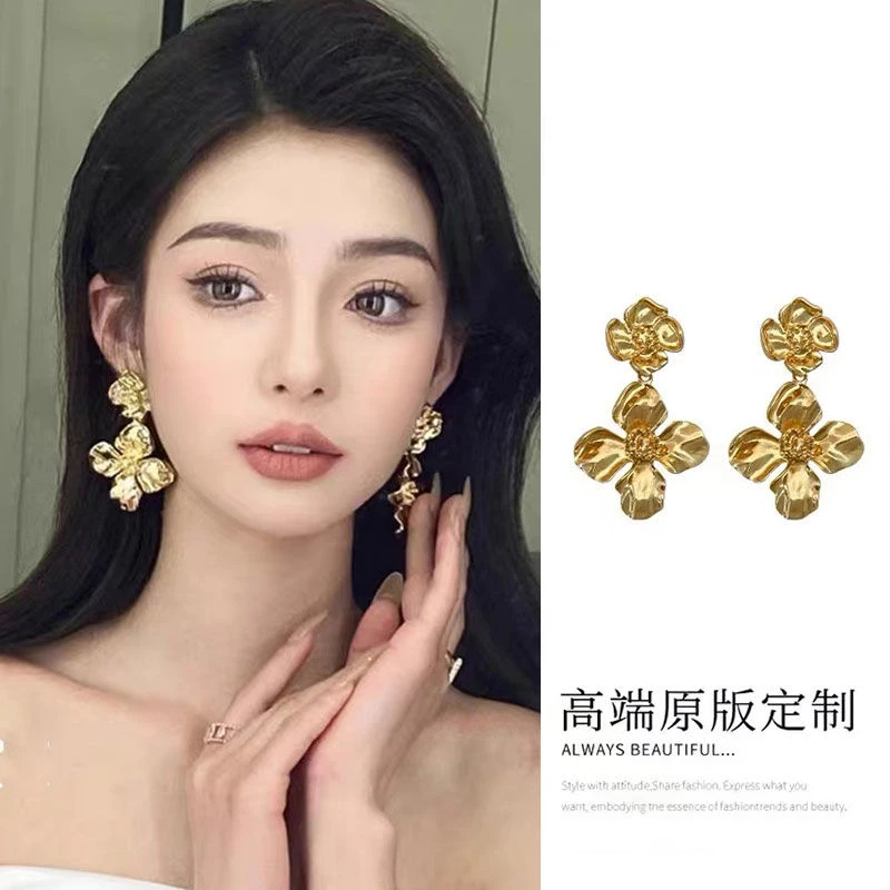 人间富贵花 年会重工耳环高级感夸张金色名媛礼服耳饰