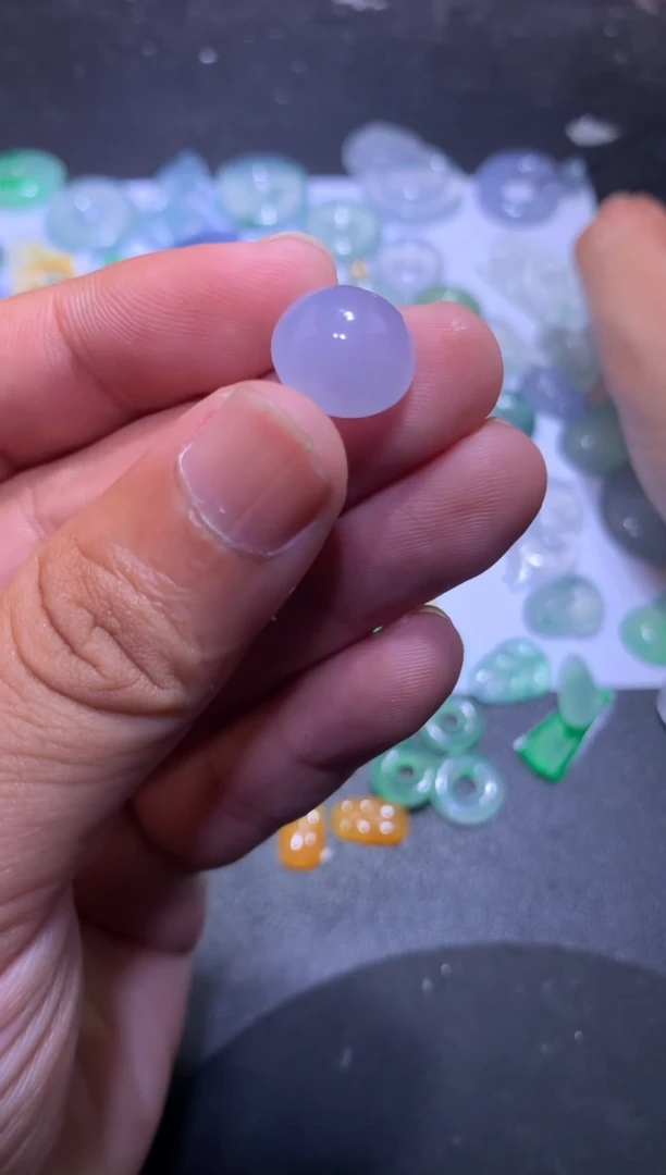 【闪购商品】翡翠颈饰未镶嵌紫蛋面
