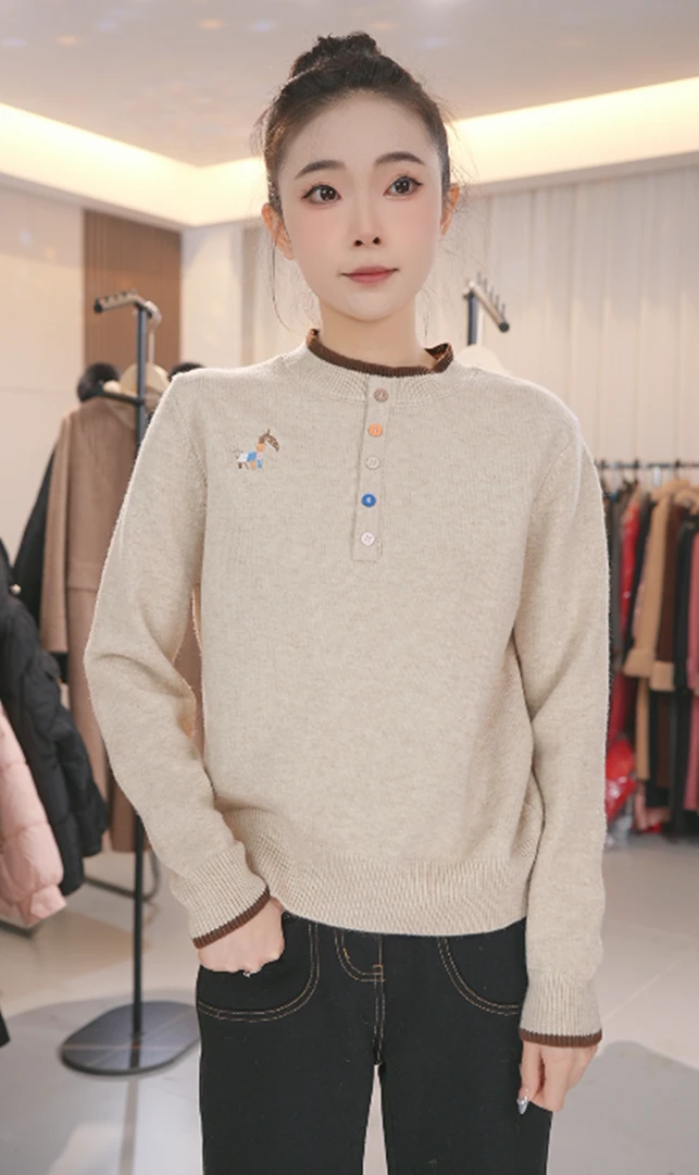 秋冬新款宽松圆领拼色刺绣气质针织软糯打底衫毛衣