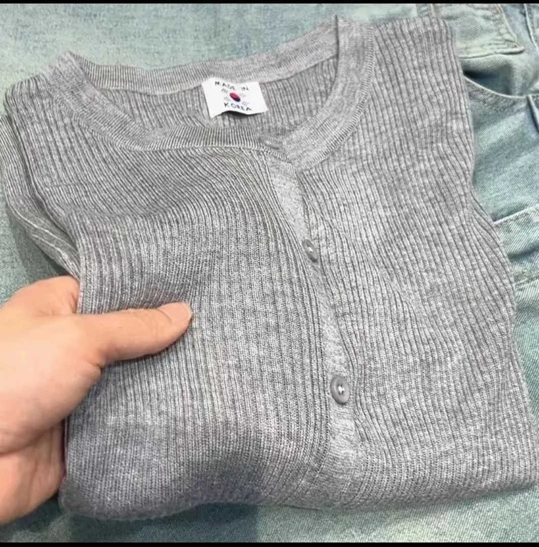 韩标绵羊毛长袖开衫秋季新款圆领柔软百搭针织上衣外套