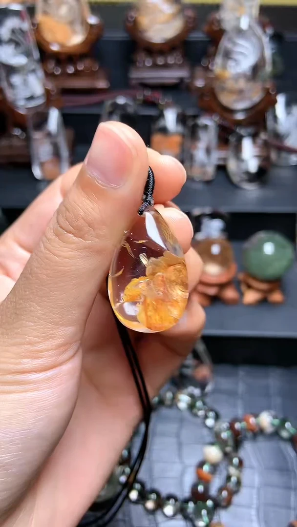【闪购商品】水晶吊坠未镶嵌     109