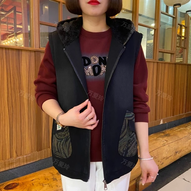 秋冬新款时尚加绒加厚复古印花大口袋休闲连帽马甲妈妈装