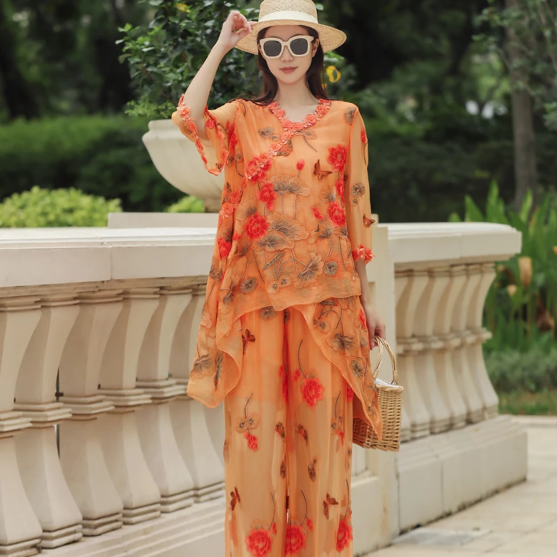 桑蚕丝两件套年轻款大码女装洋气减龄高级感别致重工刺绣时尚套装