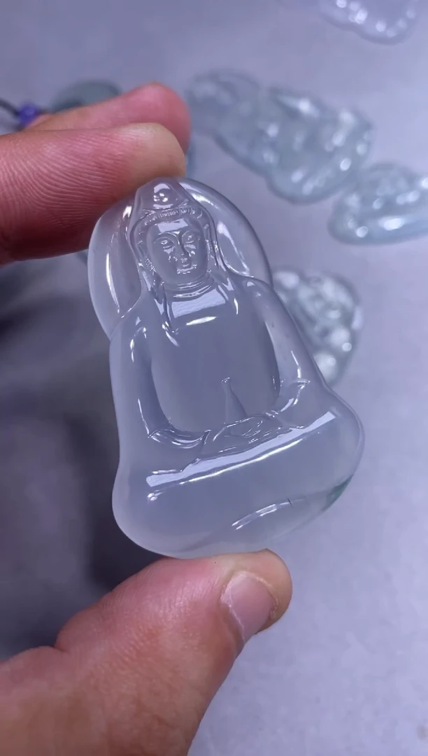 【闪购商品】翡翠颈饰未镶嵌观音6000