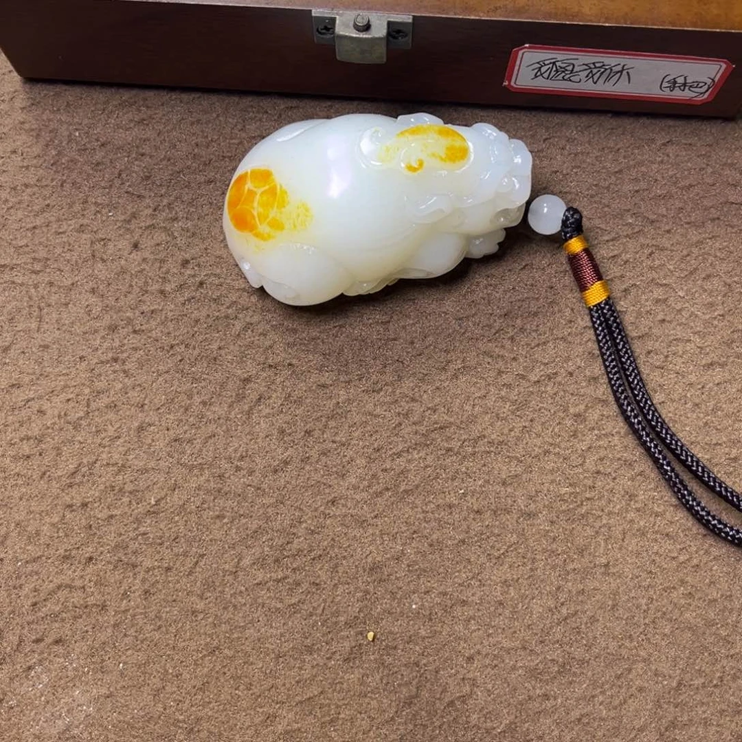 和田玉挂件未镶嵌华*