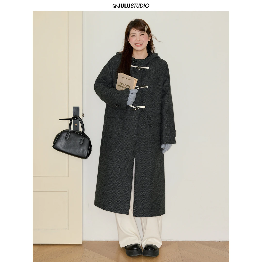 巨鹿工作室“北威尔士格调”微胖mm慵懒感宽松人字纹牛角扣呢大衣