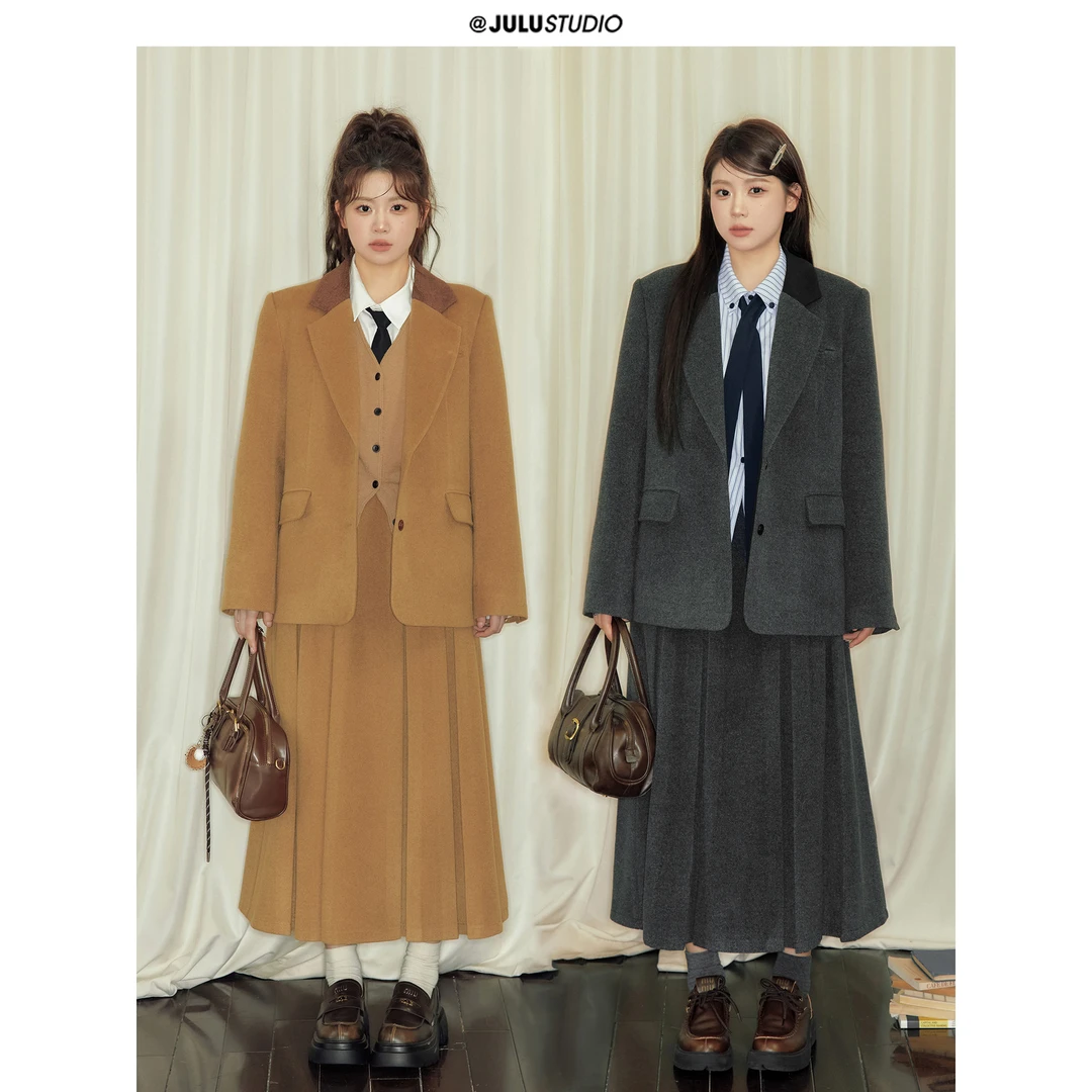 巨鹿工作室“书店奇遇”微胖mm学院派毛呢西装外套半身裙大码套装