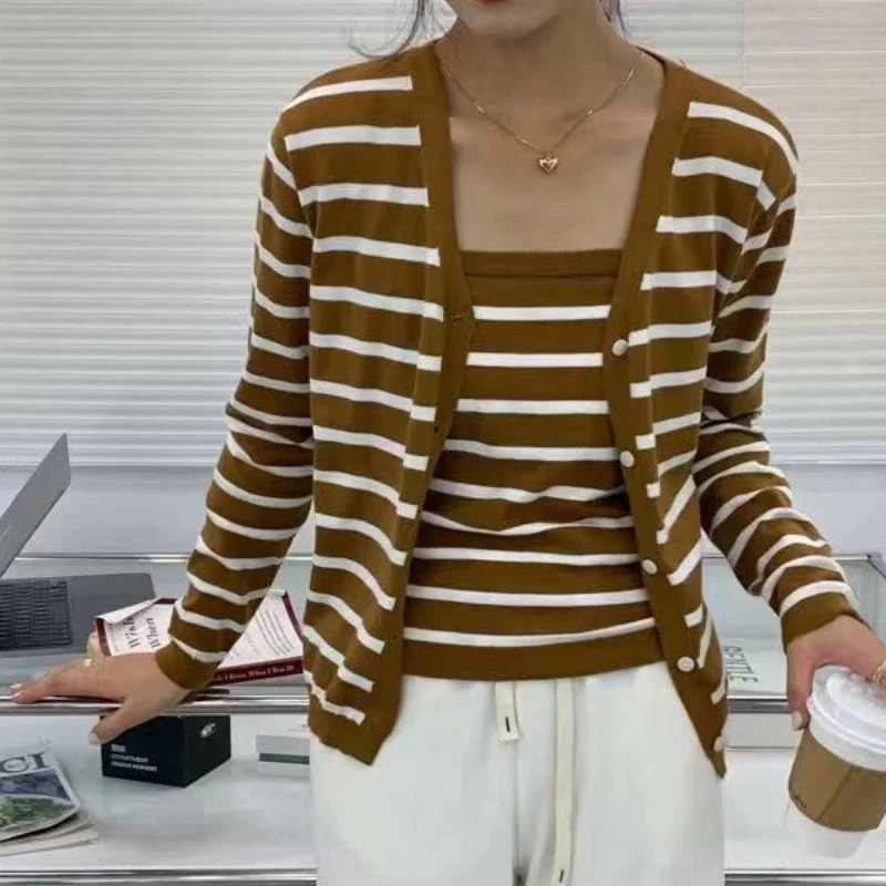 套装新款港风夏季长袖吊带洋气条纹针织两件套温柔针织开衫 9207