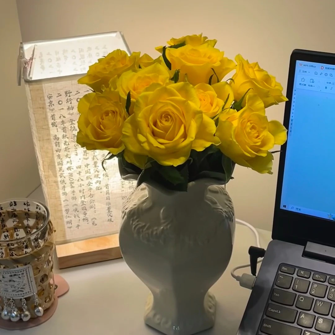 月光漫步玫瑰10支（家庭瓶插花）