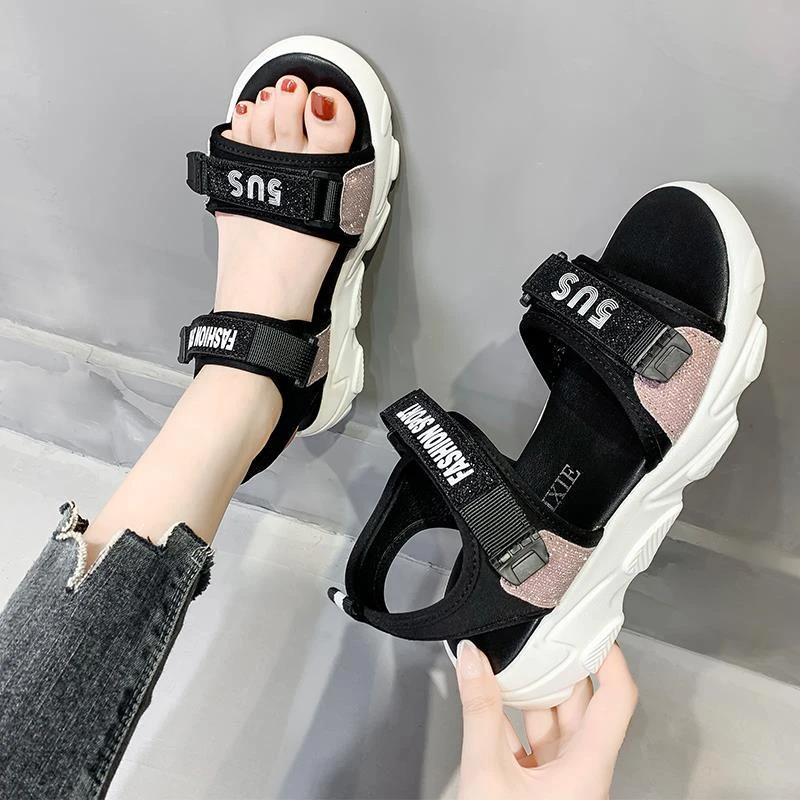 运动凉鞋女厚底2025年夏新款网红平底学生沙滩鞋脚宽脚胖41大码42